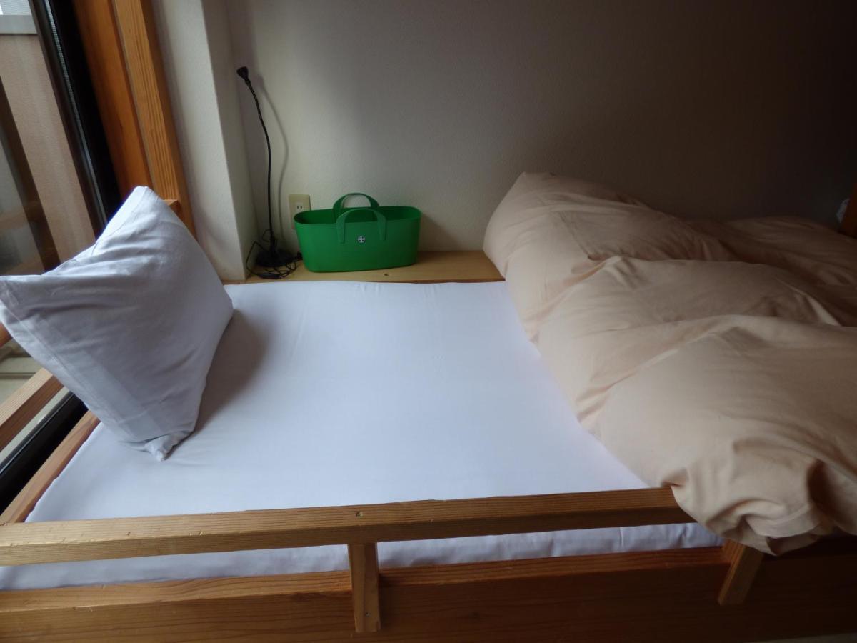 Guesthouse Hyakumanben Cross Киото Экстерьер фото